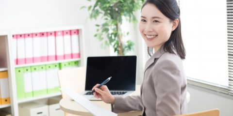 20代女性転職の事務職におすすめのマイナビキュレーションの無期雇用派遣制度