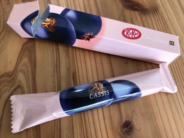 キットカット ショコラトリー:カシスの開封写真