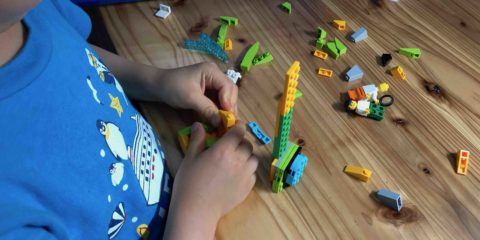 5歳児とレゴプログラミングロボットを学ぶ【レゴWeDo 2.0 】の体験レビュー